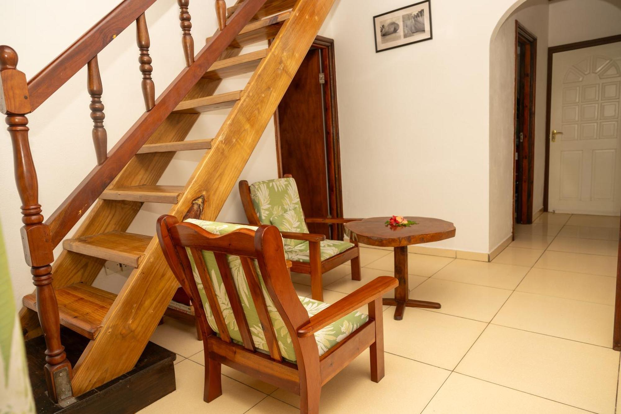 Pension Hibiscus La Digue Exterior foto