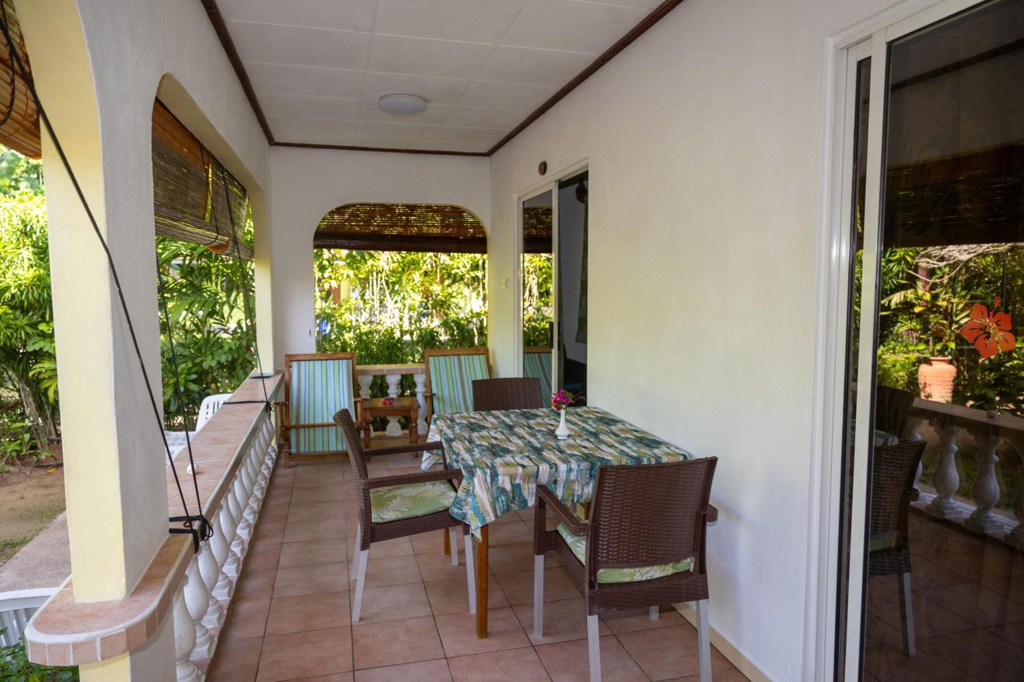 Pension Hibiscus La Digue Exterior foto