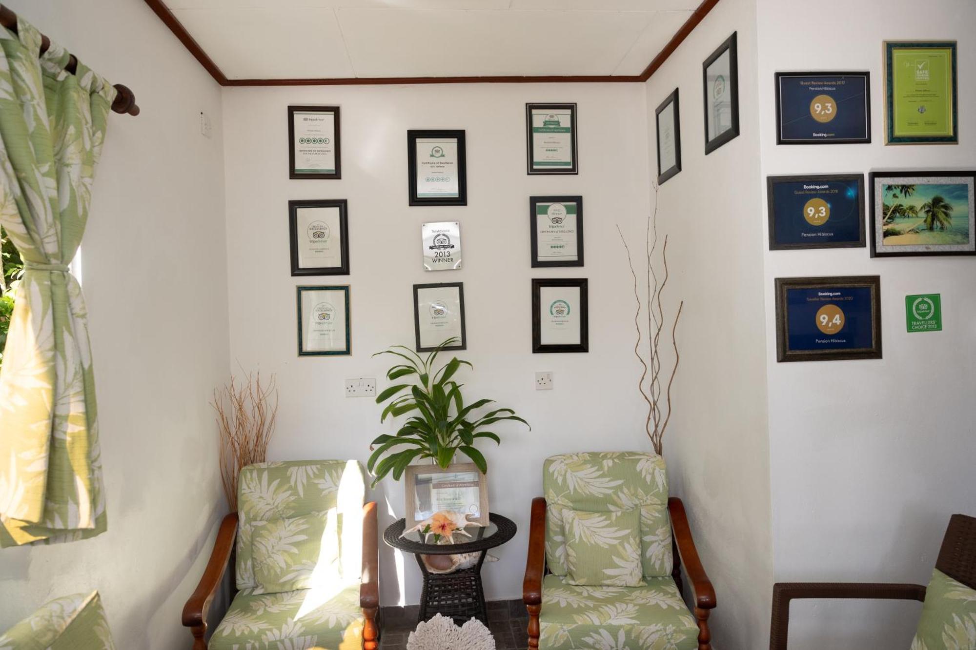 Pension Hibiscus La Digue Exterior foto